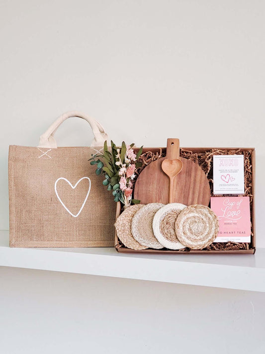 Gift Box With Wood board, Wood Spoon, Tea And Cookies - Round Gift Box / 2. Congratulations