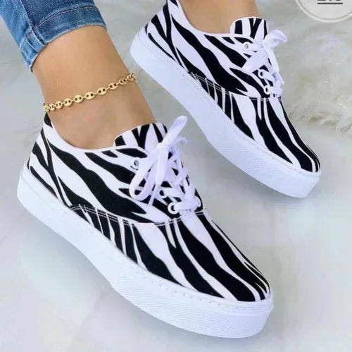 2022 Fashion Graffiti Women Sneakers Trainers Shoes B2 / 10.5