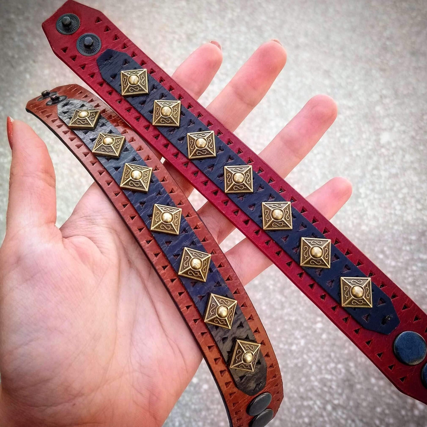 The ''Balteus'' bracelet L- Giant`s Size / Brown