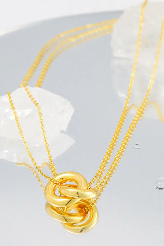Linked Ring Pendant Chain Necklace Gold / One Size