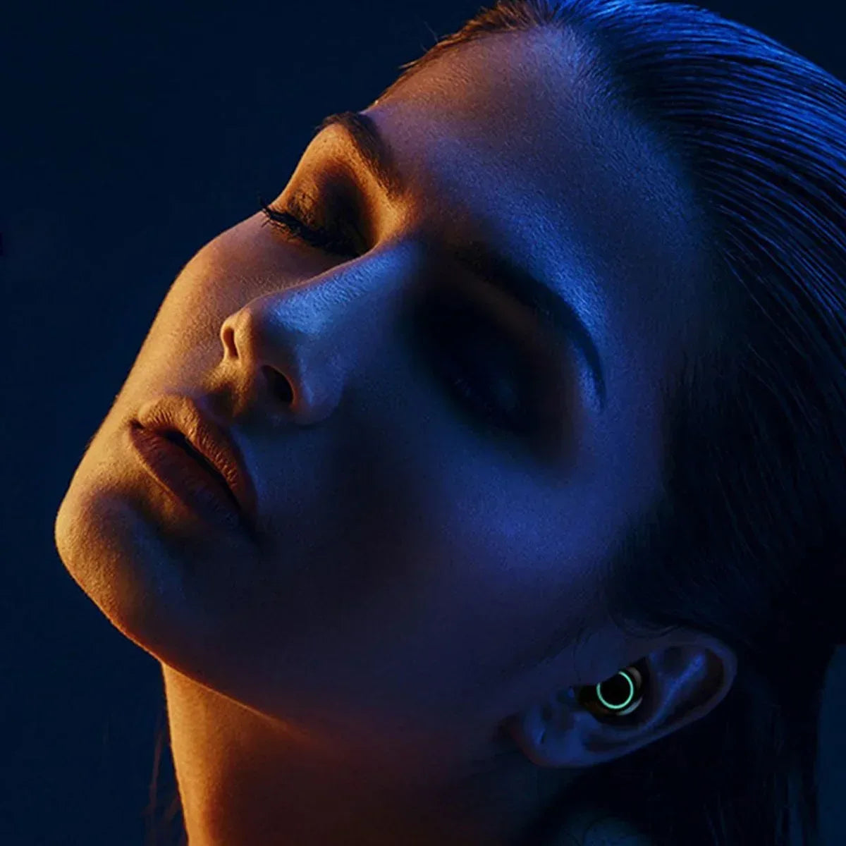 True Twin 2 In 1 Wireless Headphones With Phone Charger POINSETTA RED