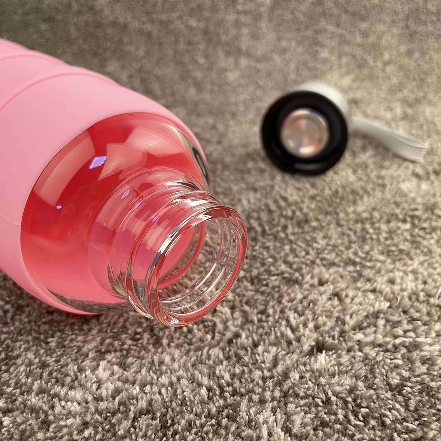 Shopminx Ferexer Borosilicate Glass Water Bottle with Silicone Sleeve – BPA-Free, Leak-Proof, Reusable, Dishwasher Safe for Hot & Cold Drinks, 20oz Pink / 32 Ounces