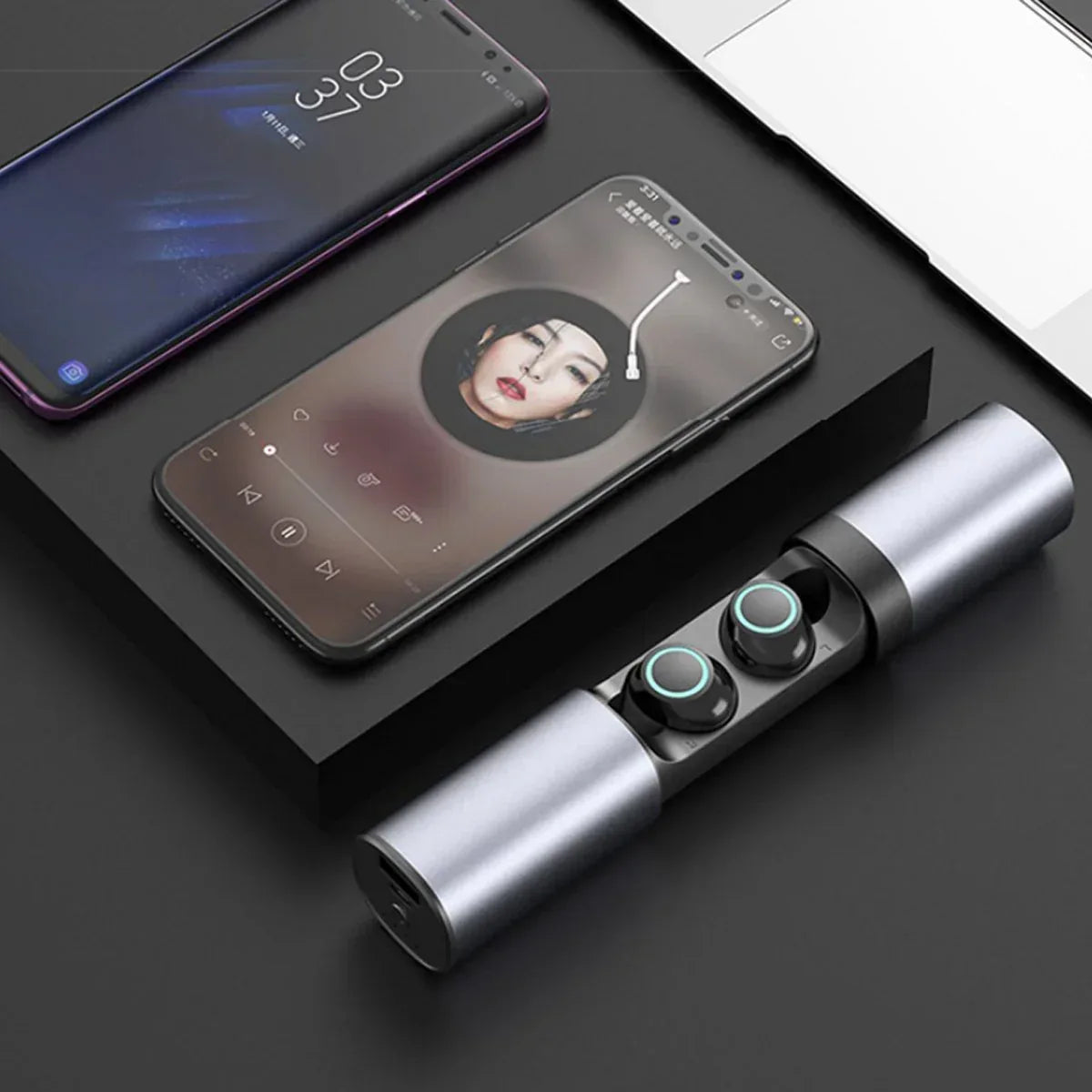 True Twin 2 In 1 Wireless Headphones With Phone Charger POINSETTA RED