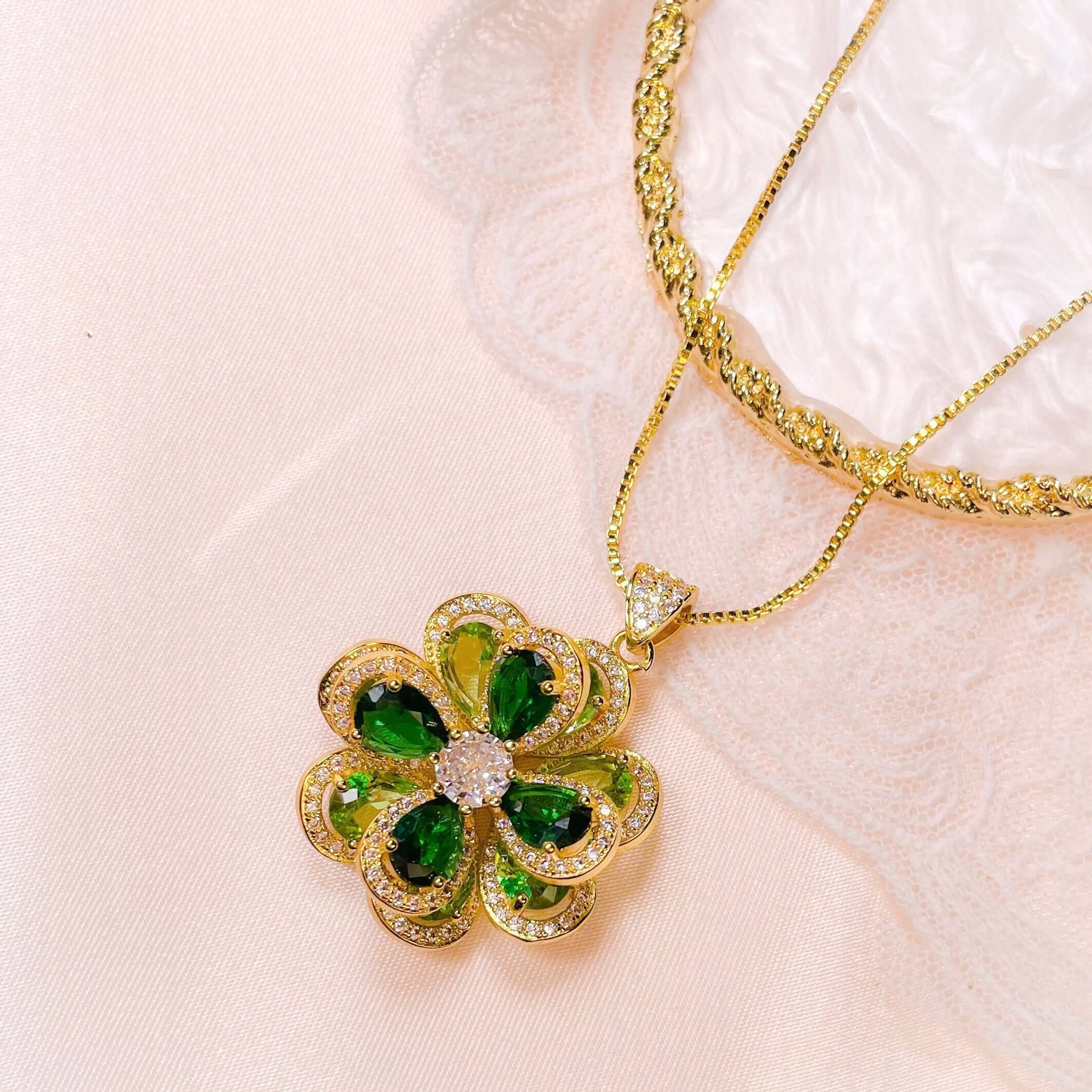Shopminx Messalina Emerald Necklace Default Title