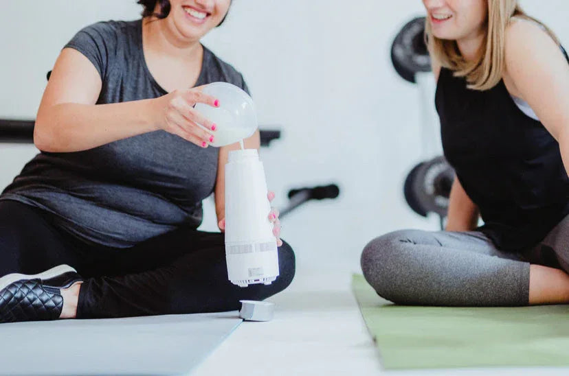 Junobie Formula & Breastmilk Bottle Warmer & Cooler Cup Junobie Battery Operated Milk Warmer/Cooler Cup: The Single Pack LE Marble