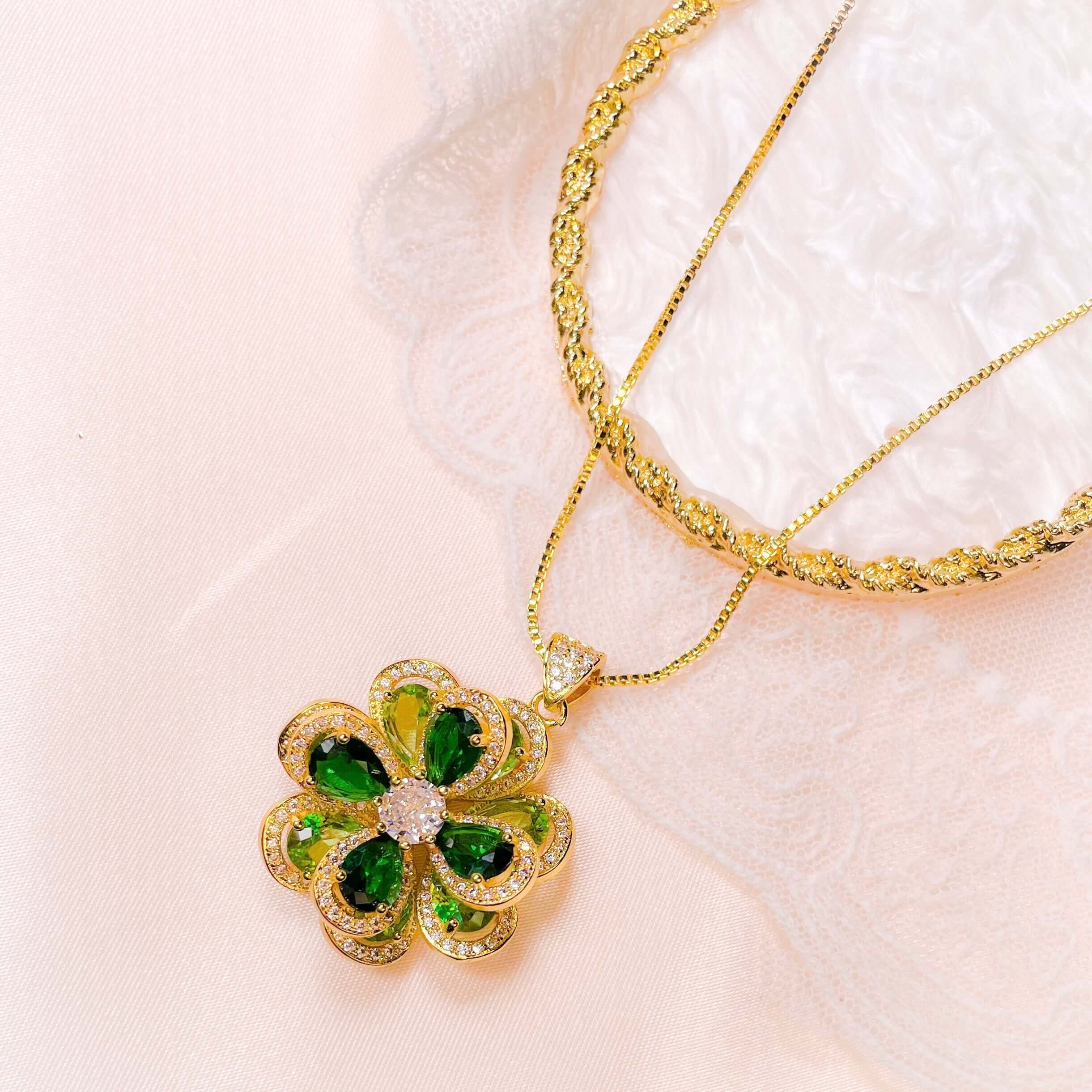 Shopminx Messalina Emerald Necklace Default Title
