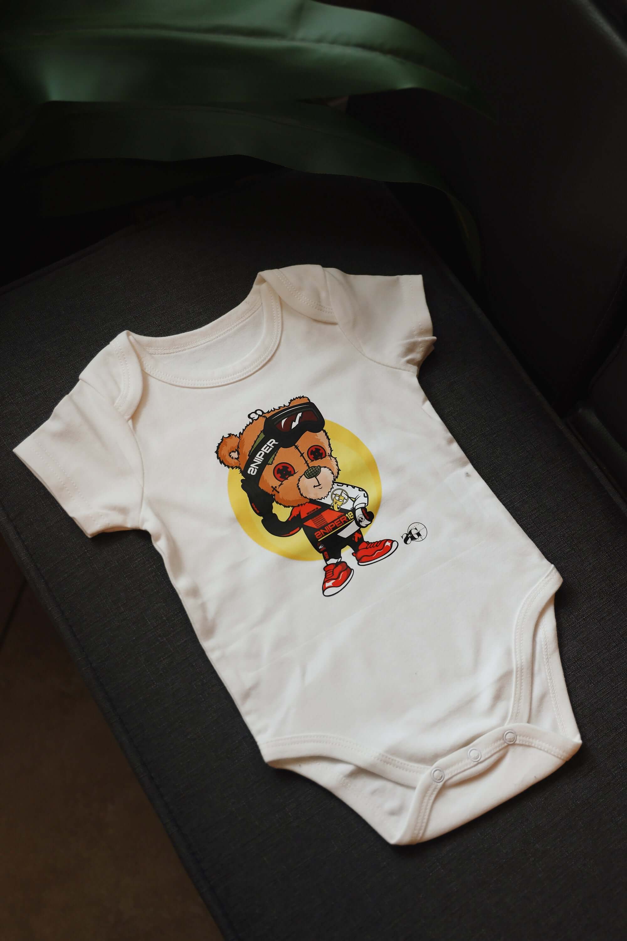 Shopminx Baby Snipe: Unisex Onesies Teddy Bear (infant size)
