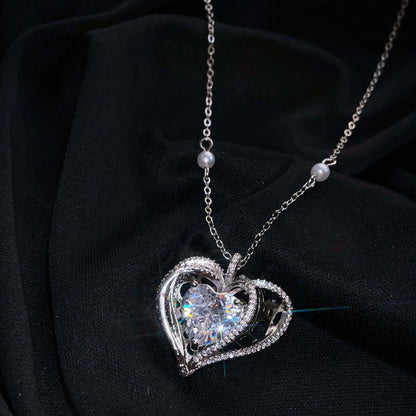 Queen of Hearts Necklace Silver + Diamond