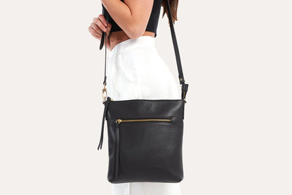 Pebble Crossbody Black
