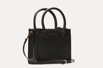 Simplistic Crossbody Black