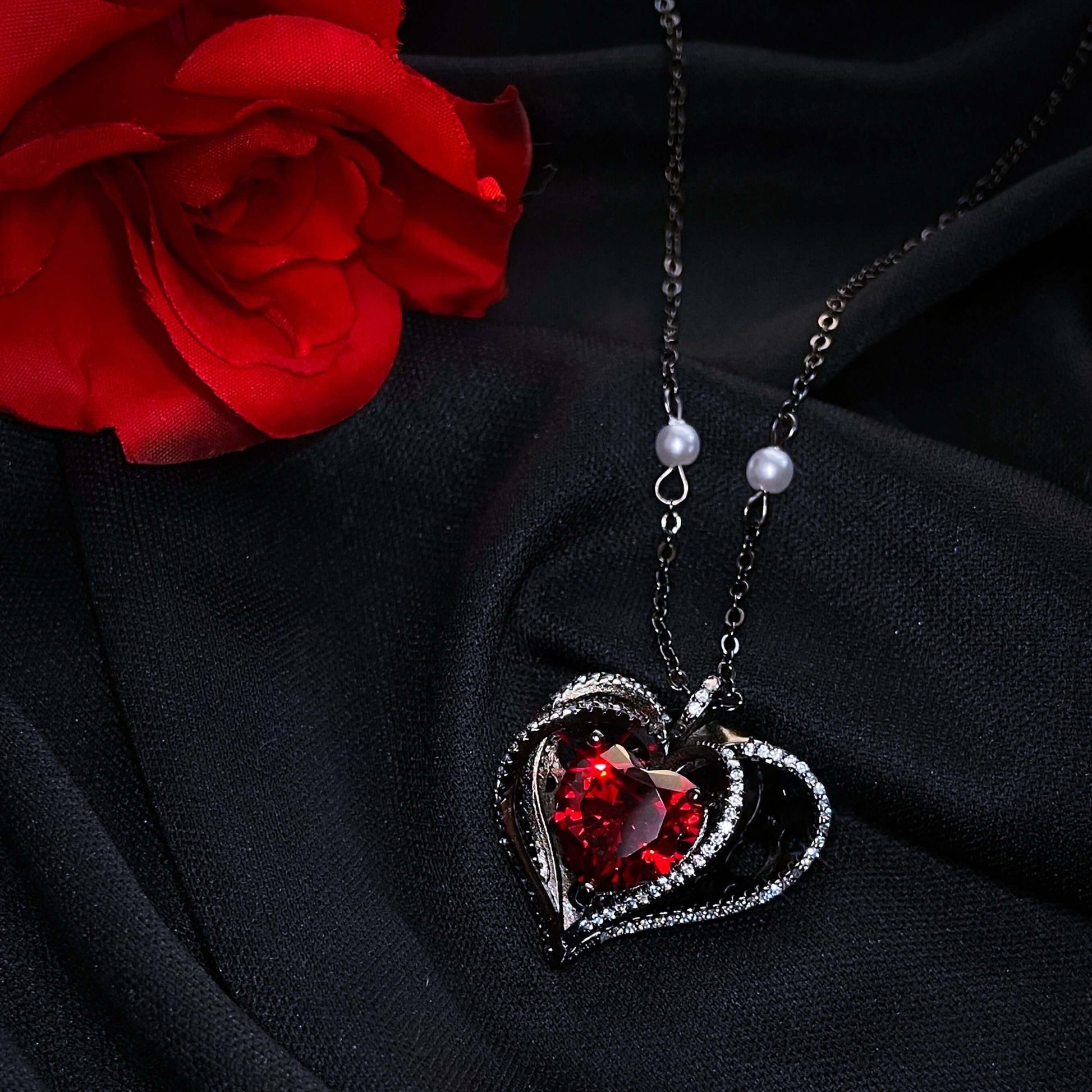 Queen of Hearts Necklace Black + Ruby