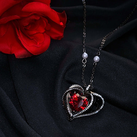 Queen of Hearts Necklace Black + Ruby