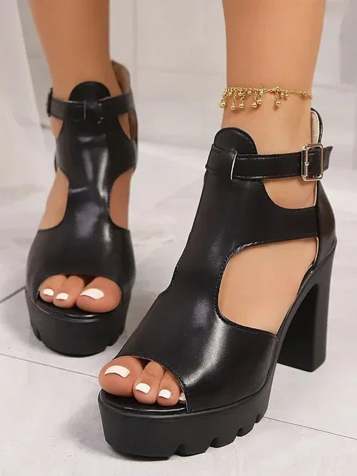 Cutout Block : Heels Sandals 7 / Black