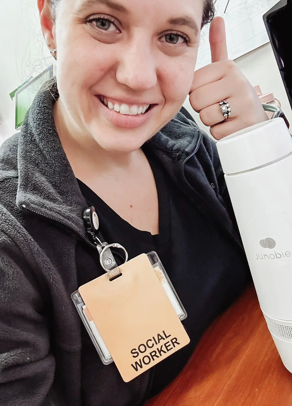 Junobie Formula & Breastmilk Bottle Warmer & Cooler Cup Junobie Battery Operated Milk Warmer/Cooler Cup: The Single Pack LE Marble