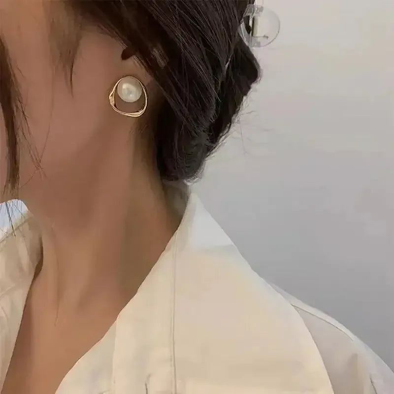 Fashion Pearl Earring for Women Design 1