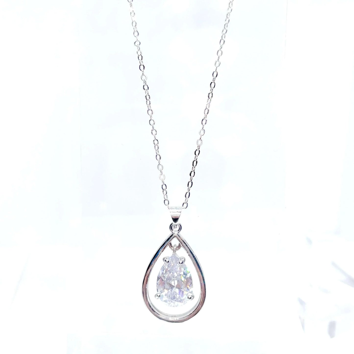 Princess Aqua Necklace Clear