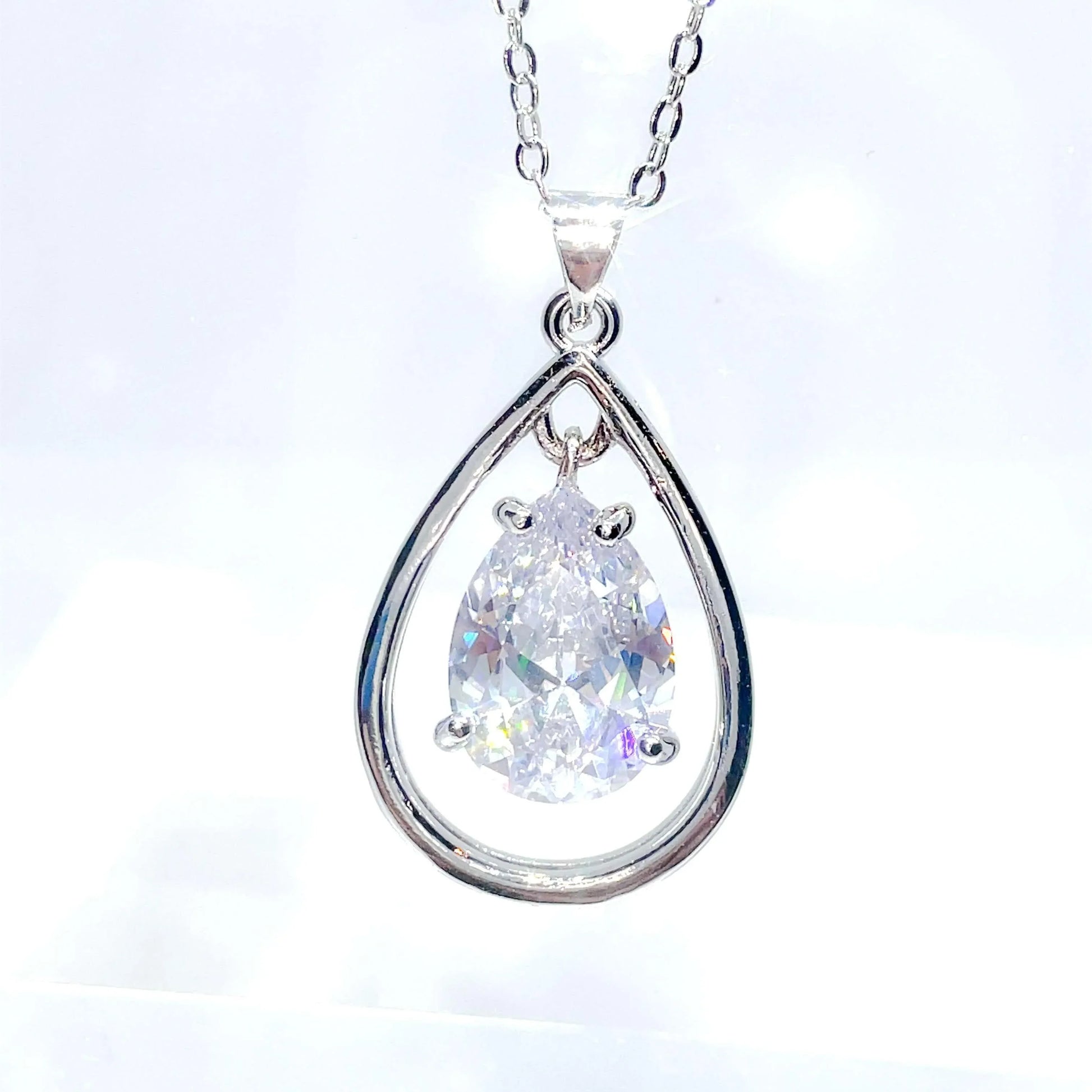 Princess Aqua Necklace Clear
