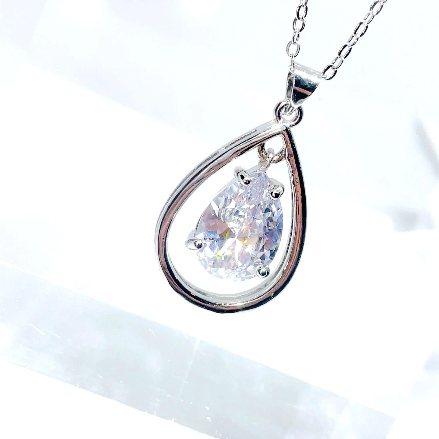 Princess Aqua Necklace Clear