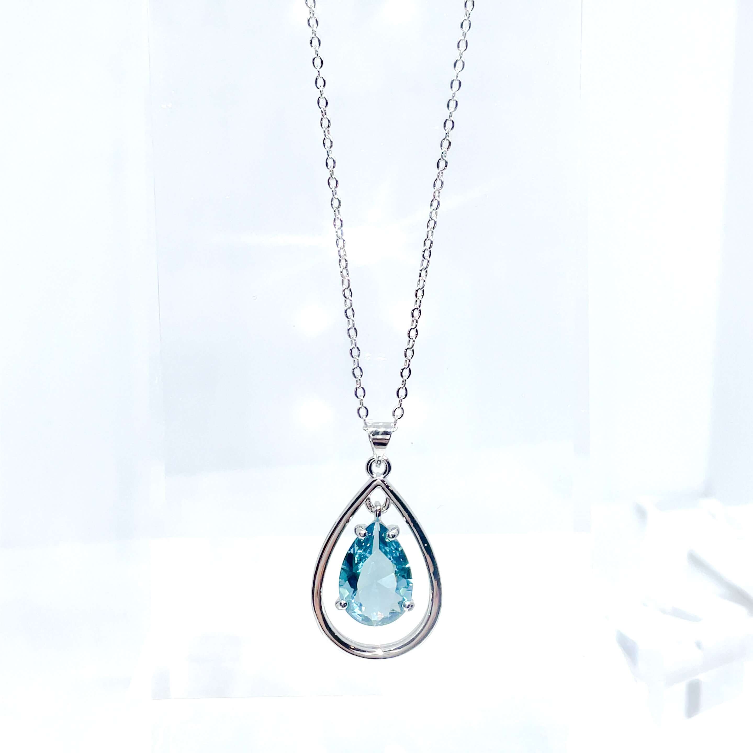 Shopminx Princess Aqua Necklace Clear