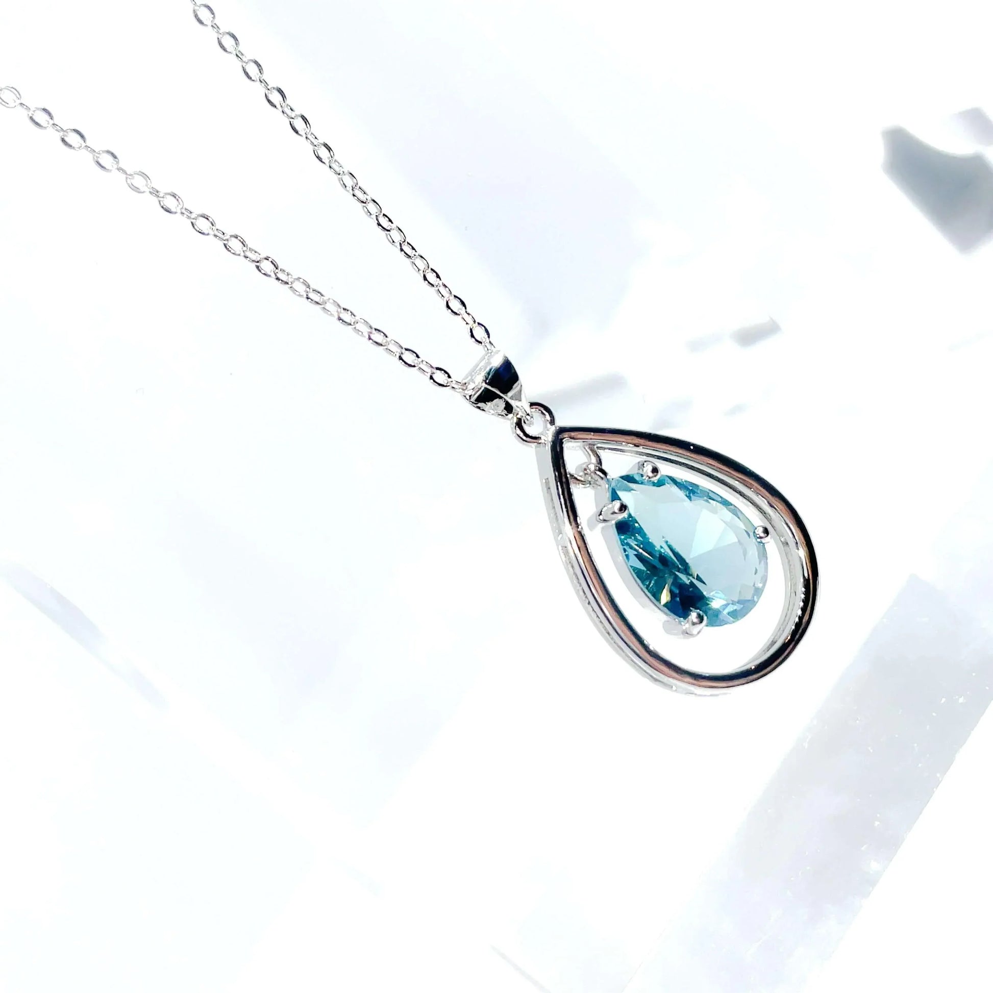 Princess Aqua Necklace Clear
