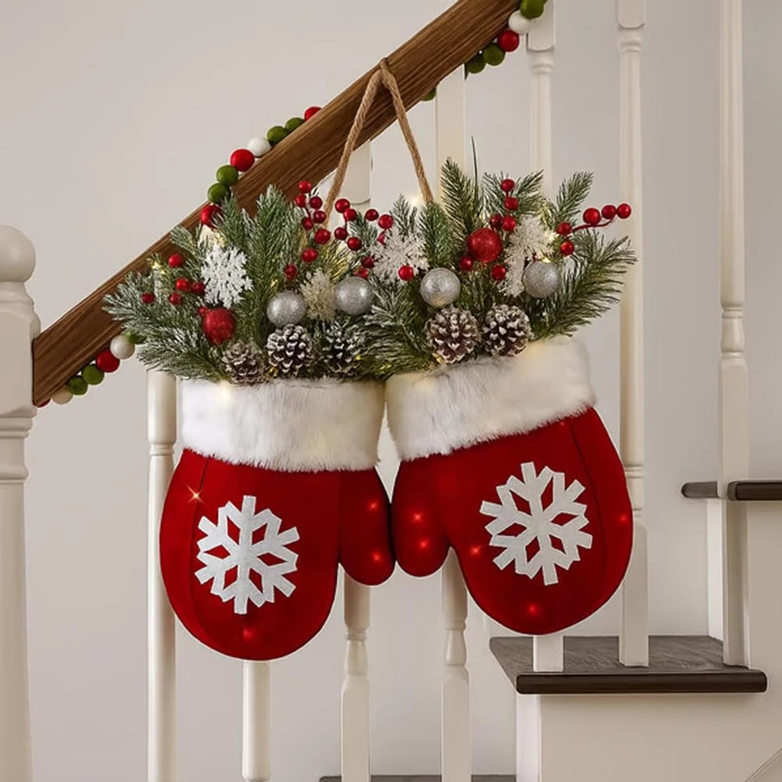 Christmas Glove-Shaped Garland Wreath