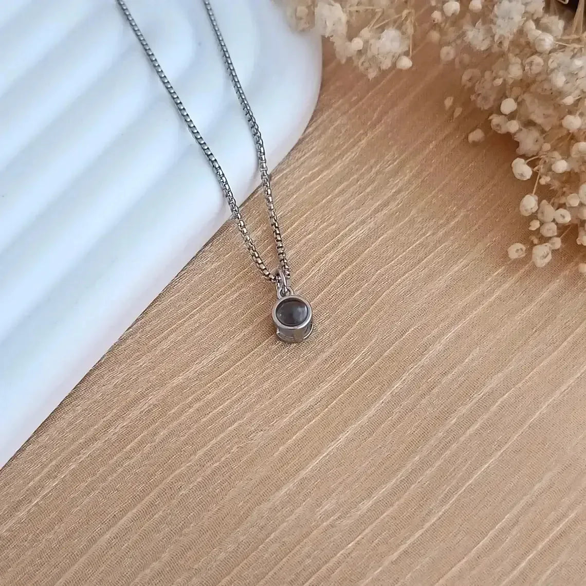 Personalized Photo Projection Necklace for Men & Women with Custom Picture Inside Minx