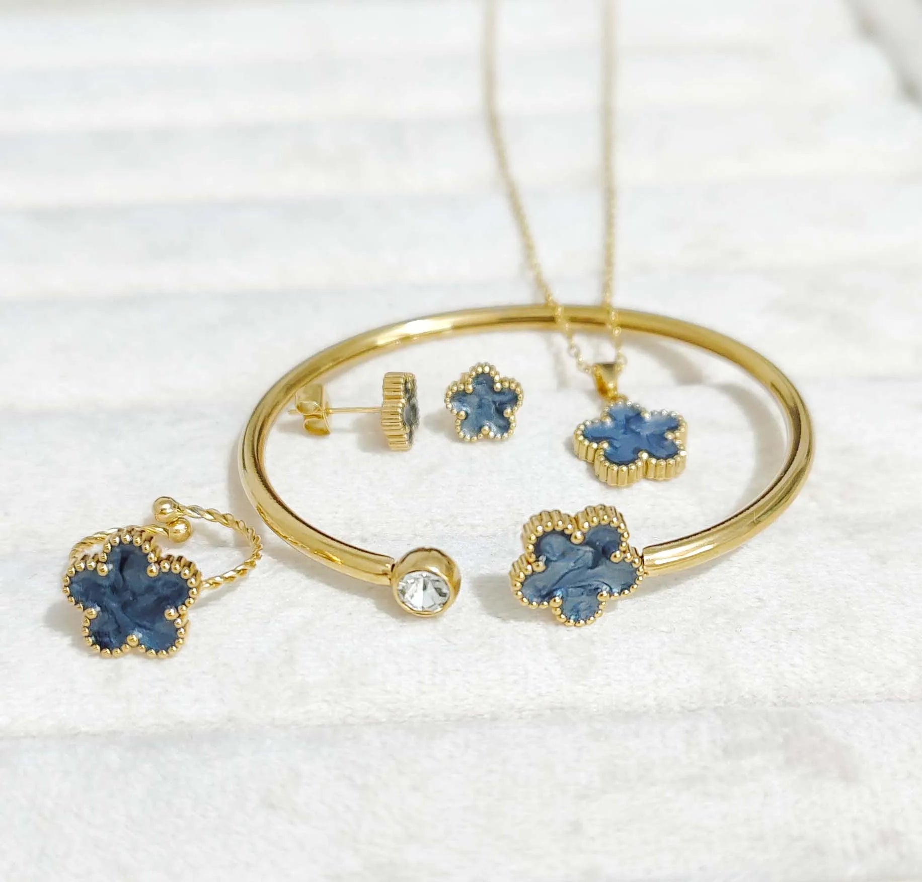 Stainless Steel Clover Jewelry Set