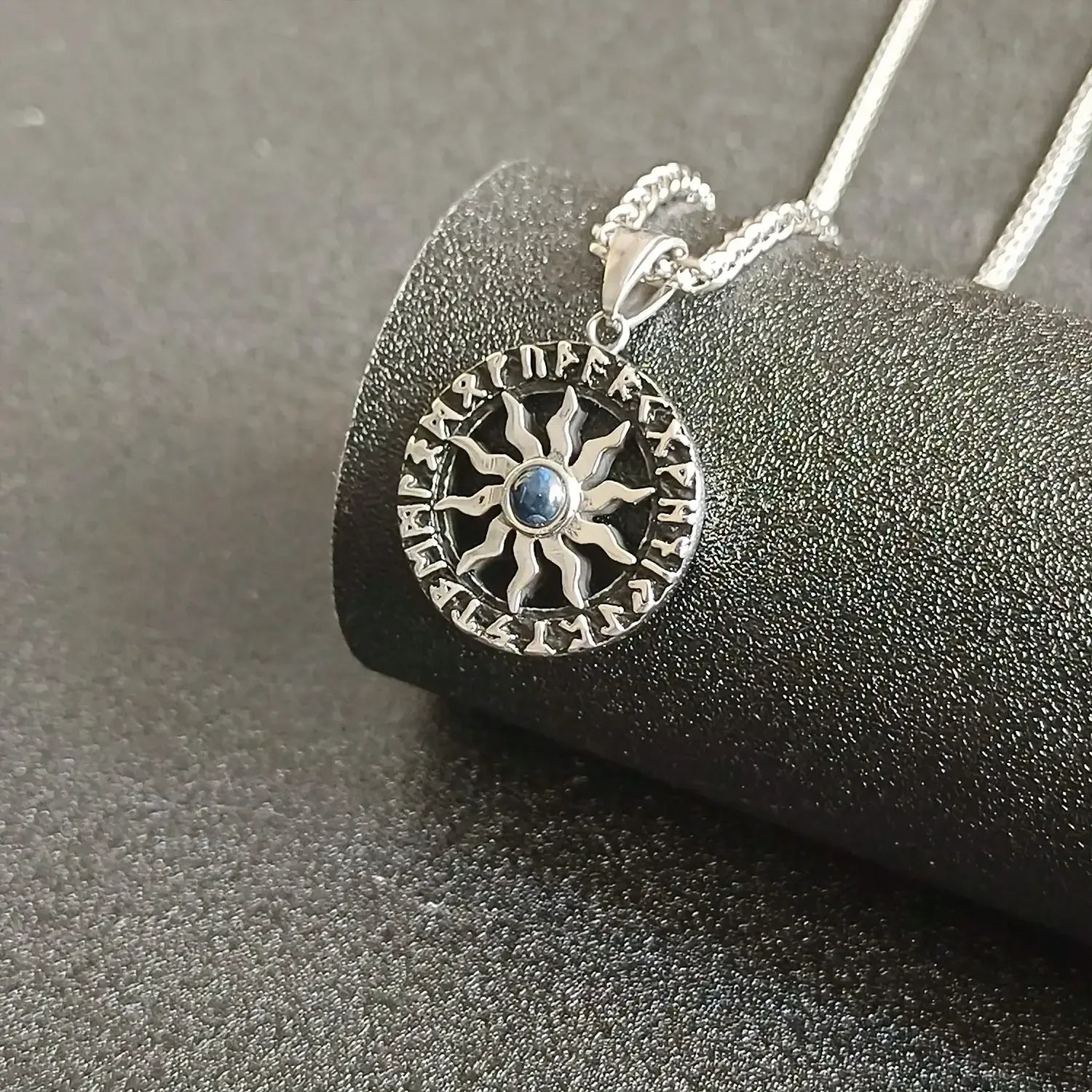 Vintage Sunflower Projection Necklace Custom Photo Pendant Light Yellow Gold Color / United States / 45cm