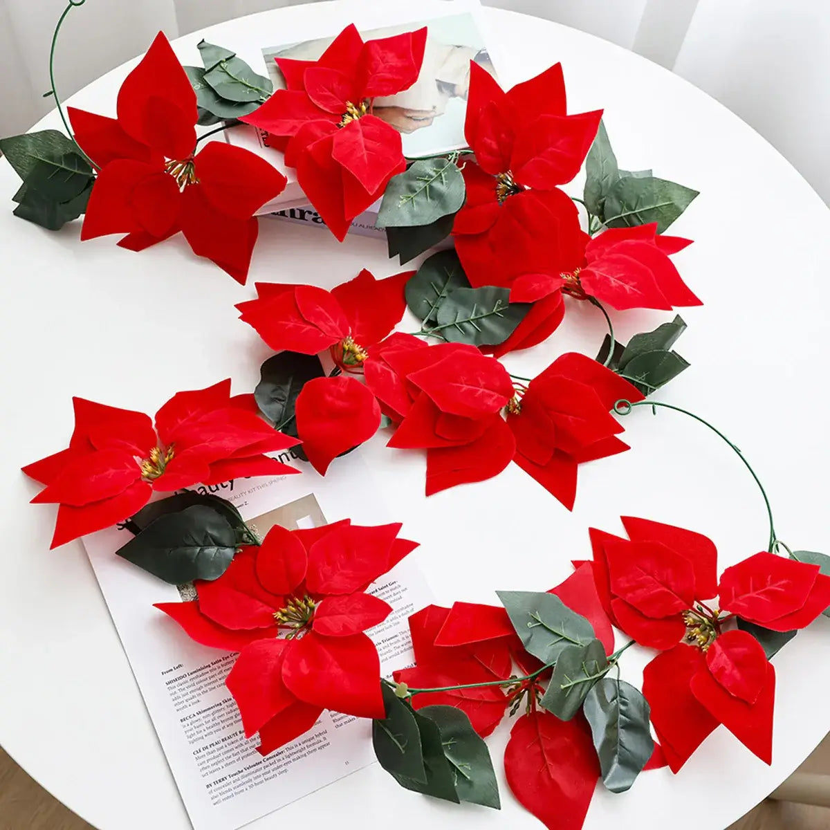 Festive Holly Berry Christmas Wreath with Pinecones Red / 200cm / United States