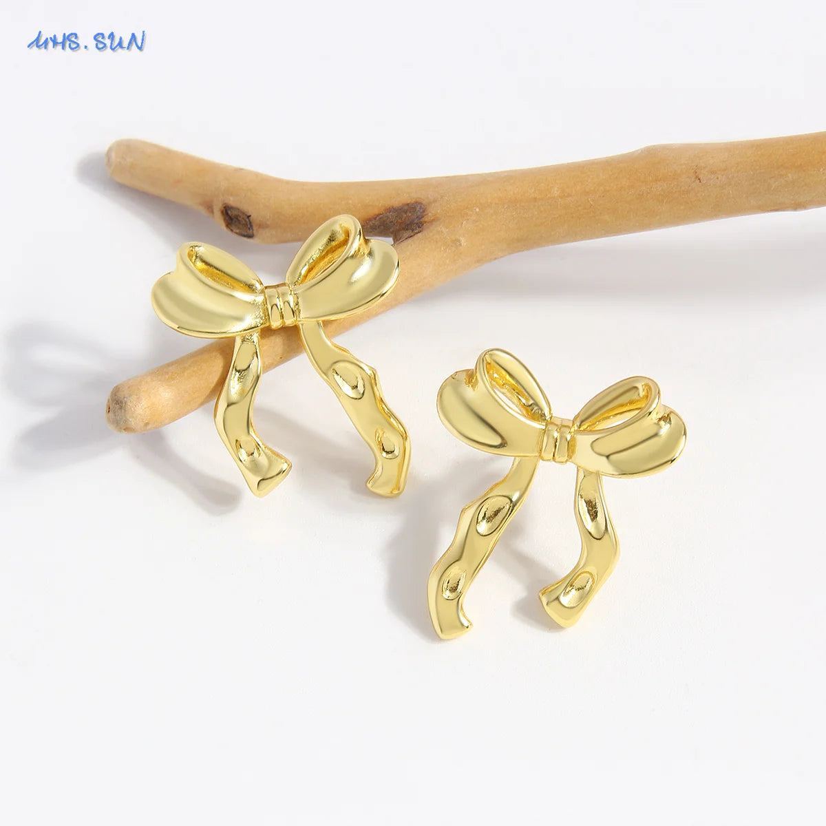 SUN Design Sweet Style Gold Plated Bow Stud Earrings