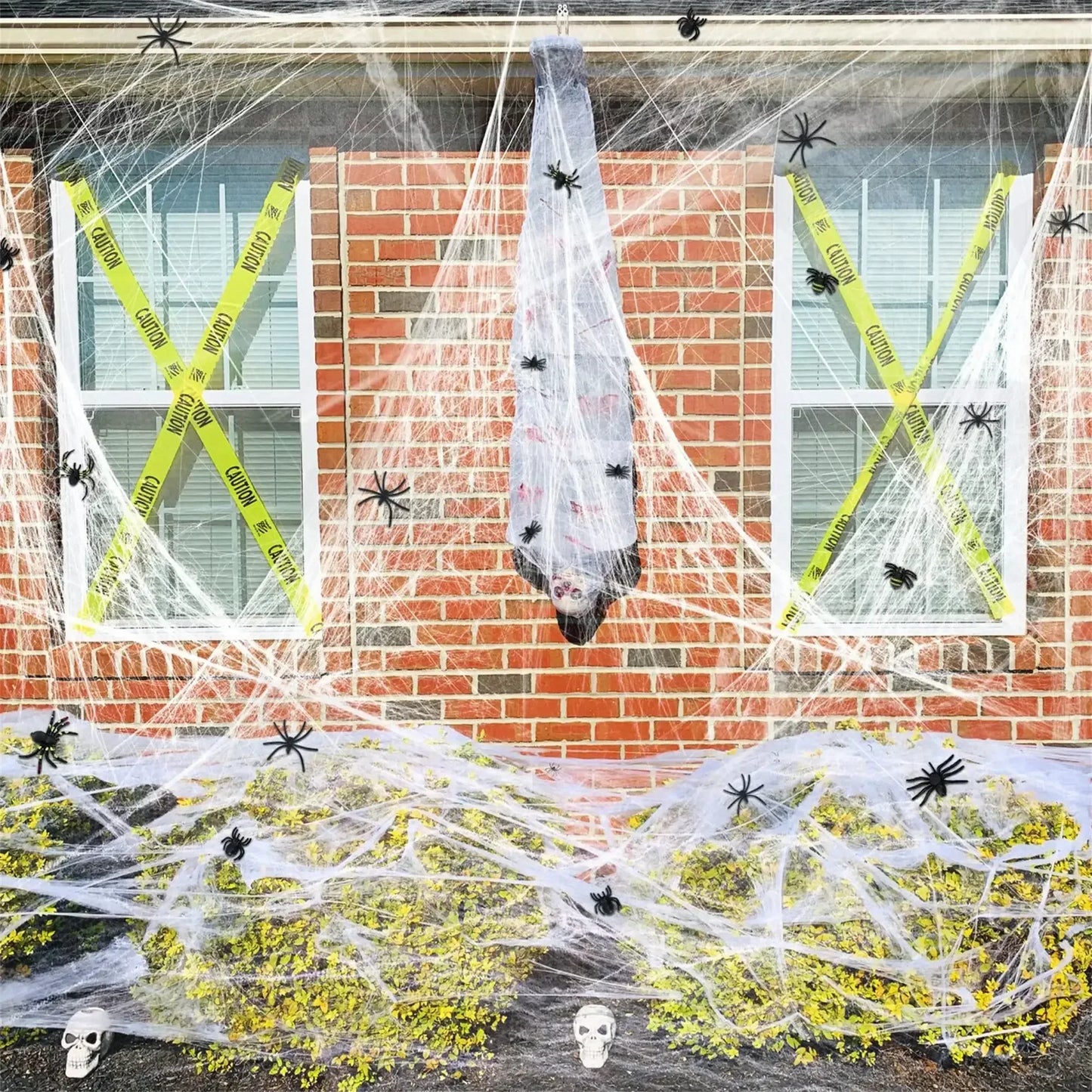 Halloween Spider Web Decoration with 60 Fake Spiders WHITE / L / United States