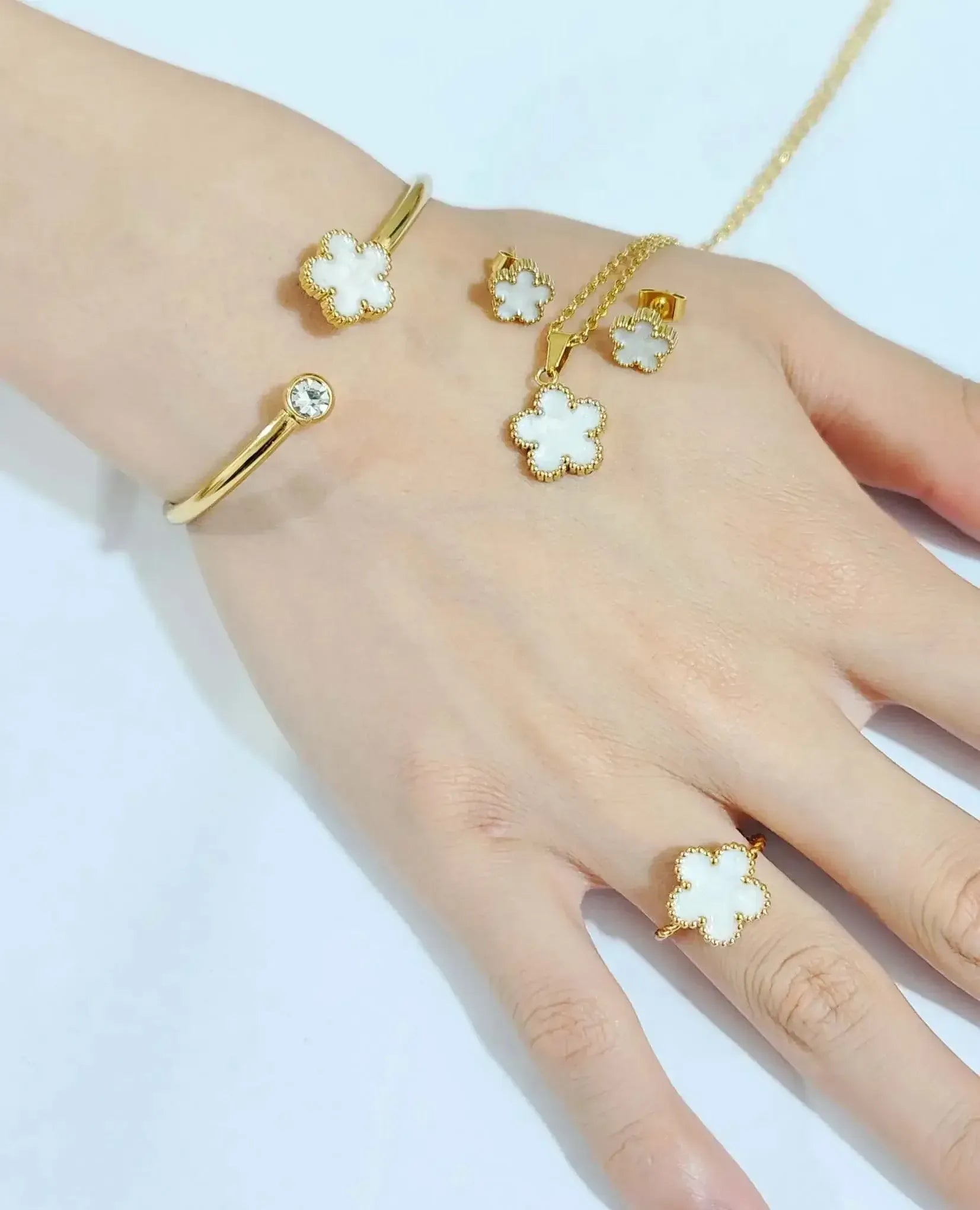 Stainless Steel Clover Jewelry Set GRAY / United States