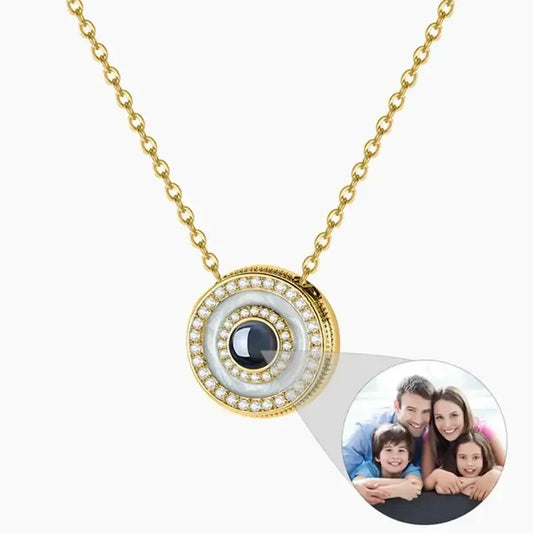 Projection Picture Round Pendant Necklace Gold-color / United States / 45cm