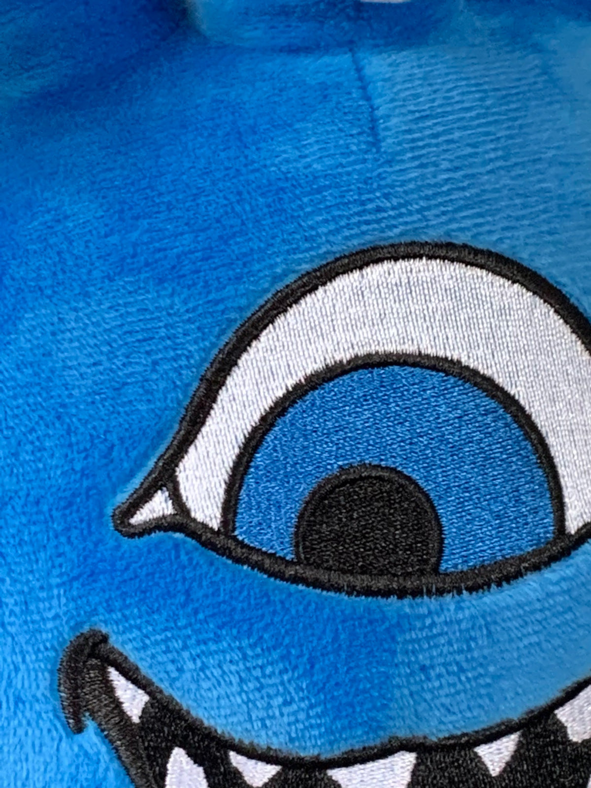 Ernie the Eyegor – Plush