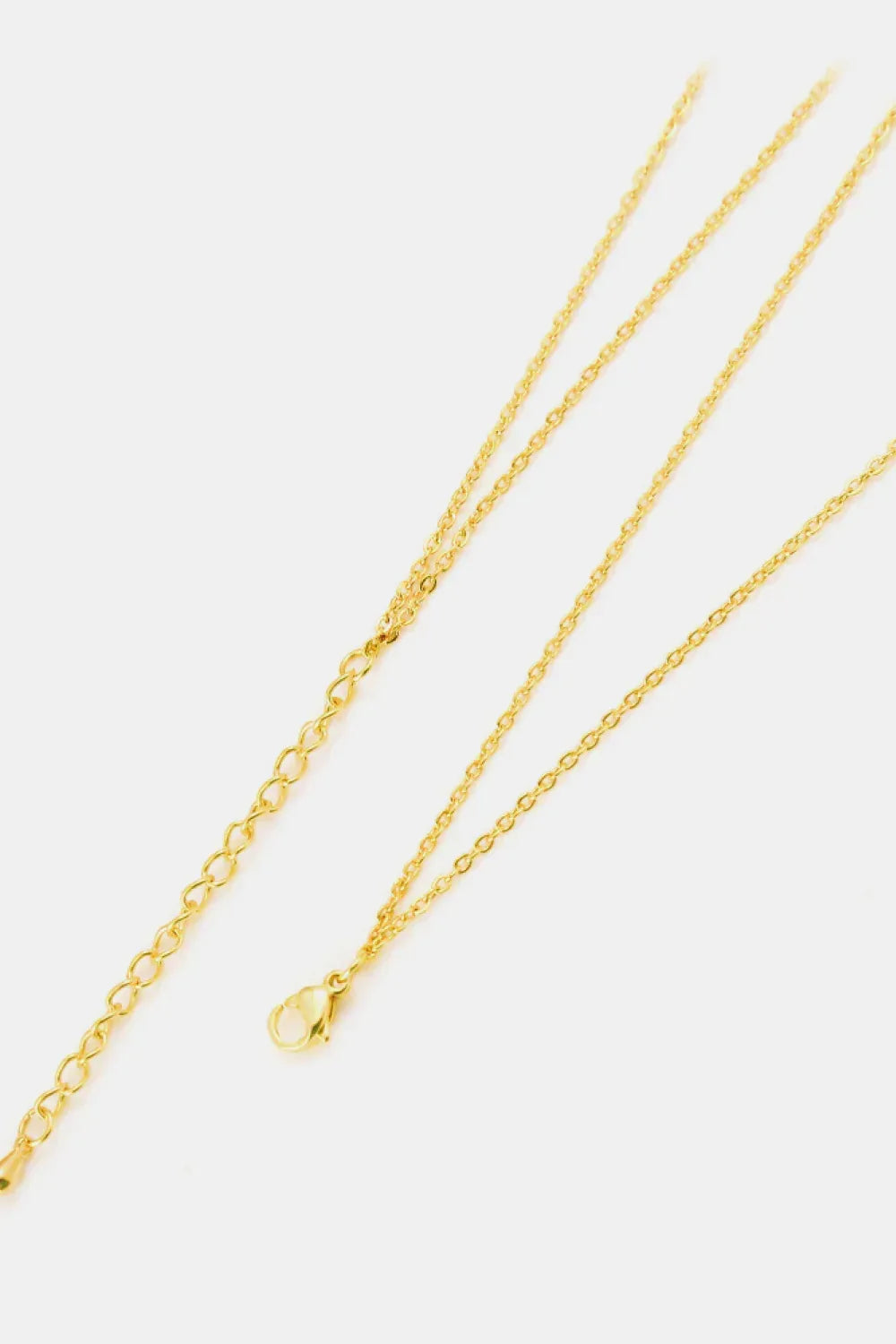 Linked Ring Pendant Chain Necklace Gold / One Size