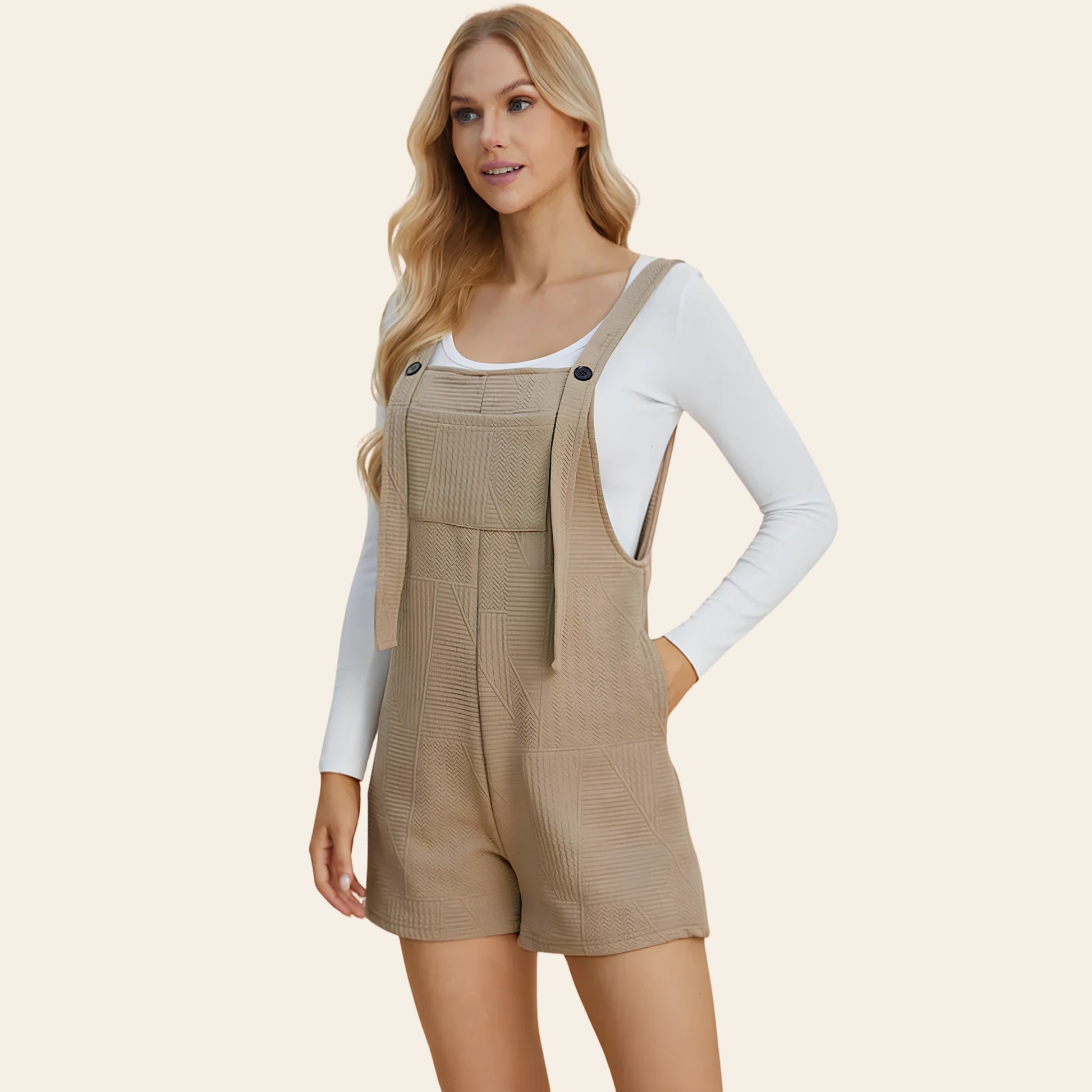 Women's textured sleeveless romper