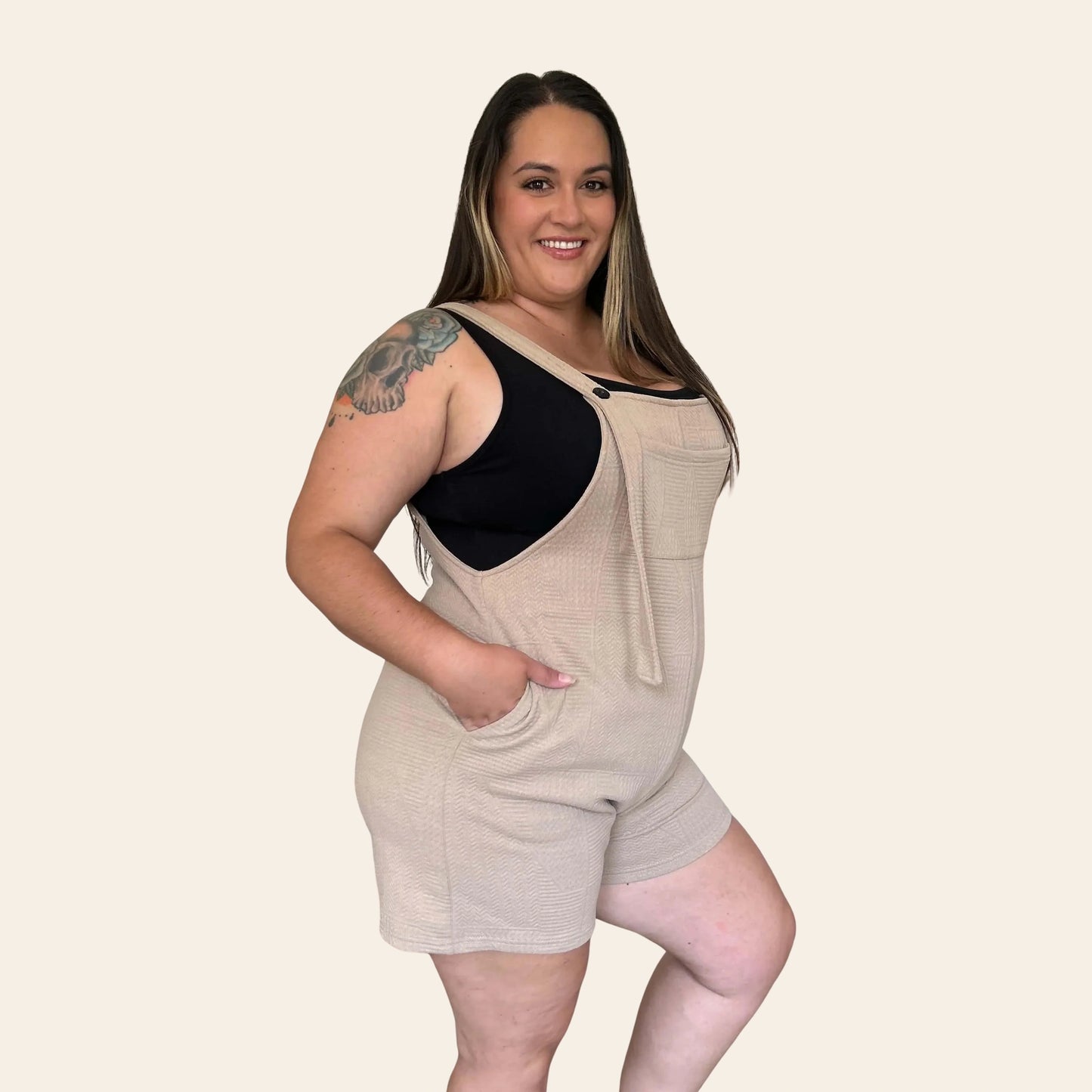 Women's textured sleeveless romper