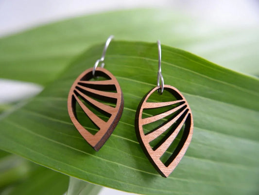 Wing Earrings in cherry wood Wing Earrings in cherry wood