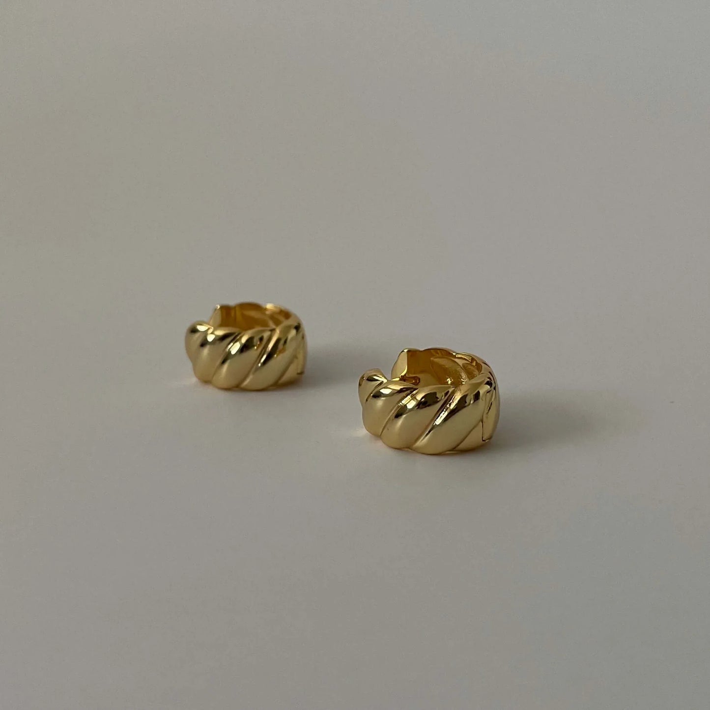Mia Huggies - Gold Default Title