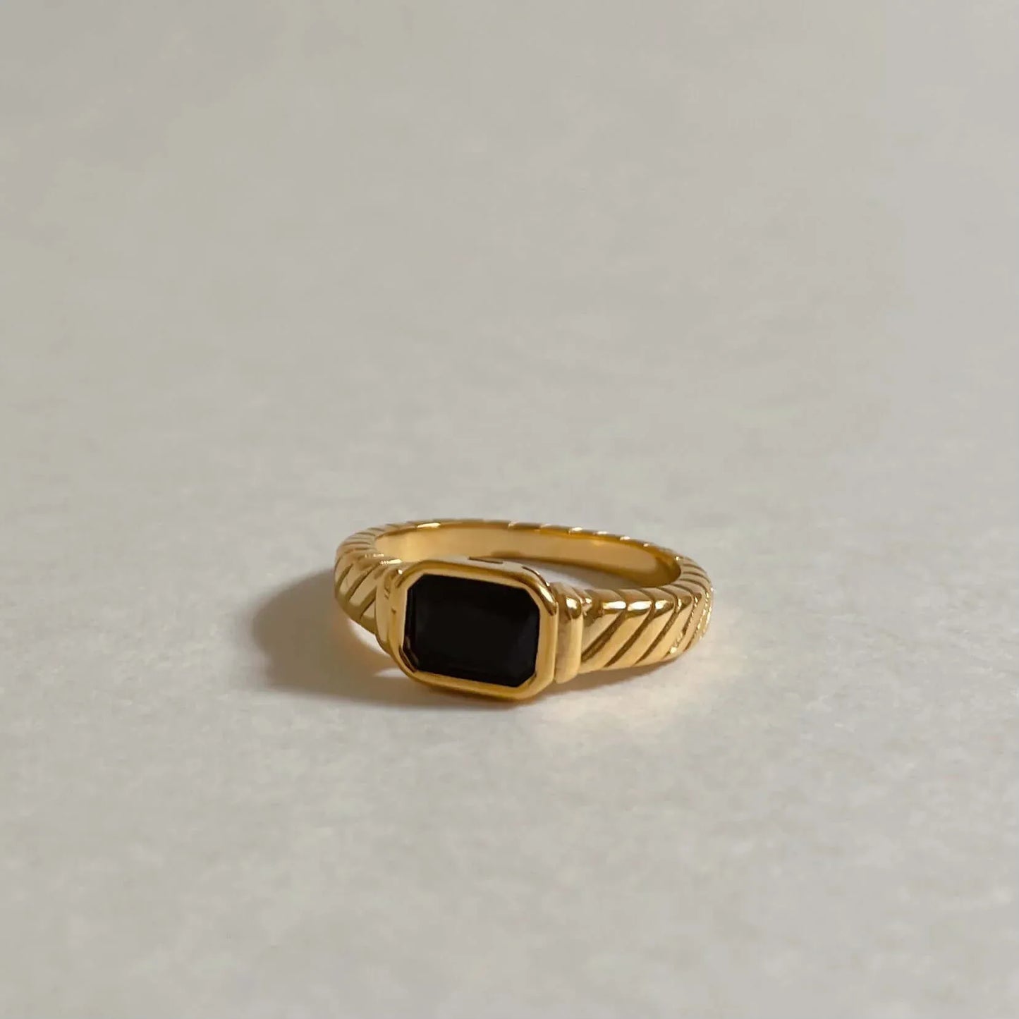 Rectangle Stone Ring 8 / White