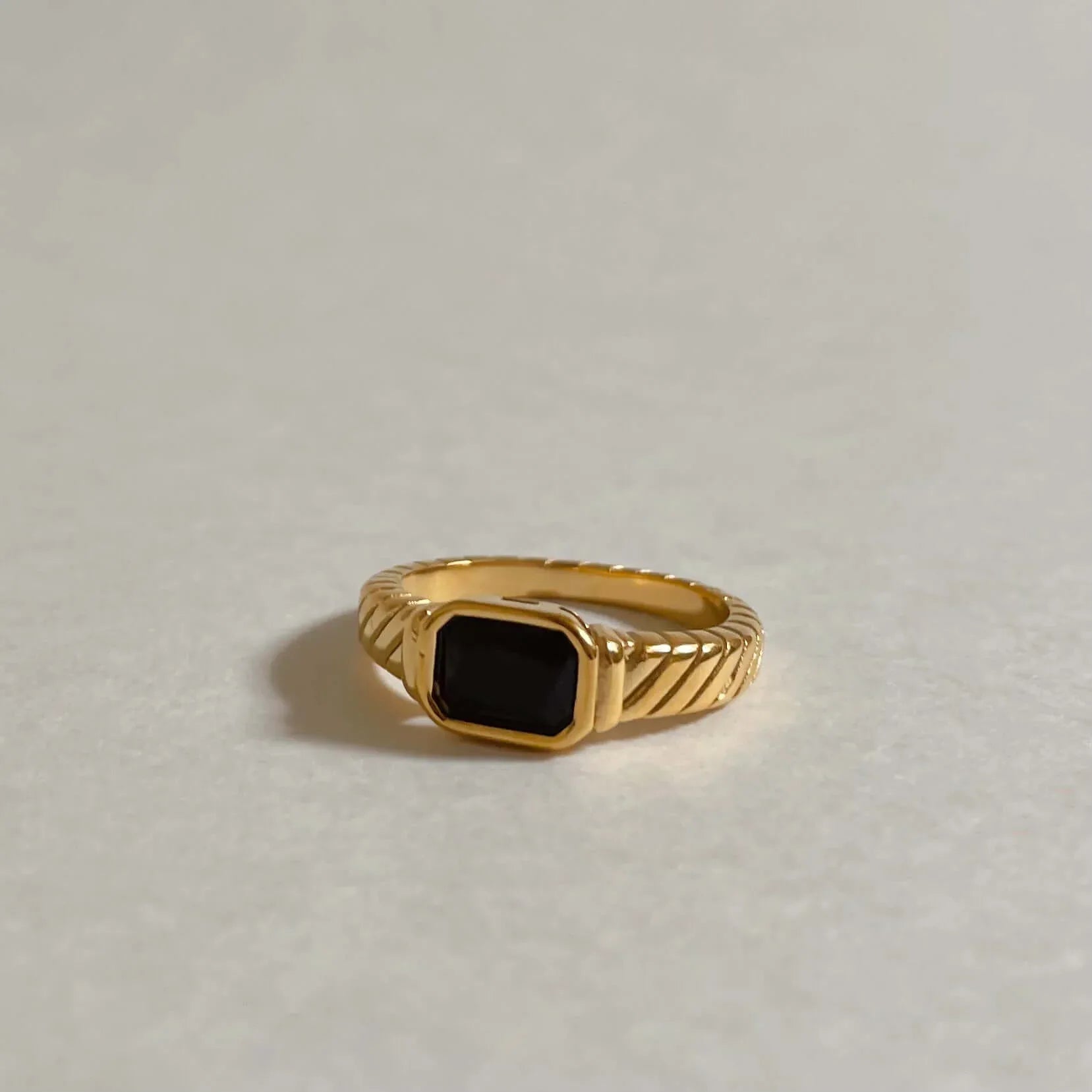 Rectangle Stone Ring 8 / White