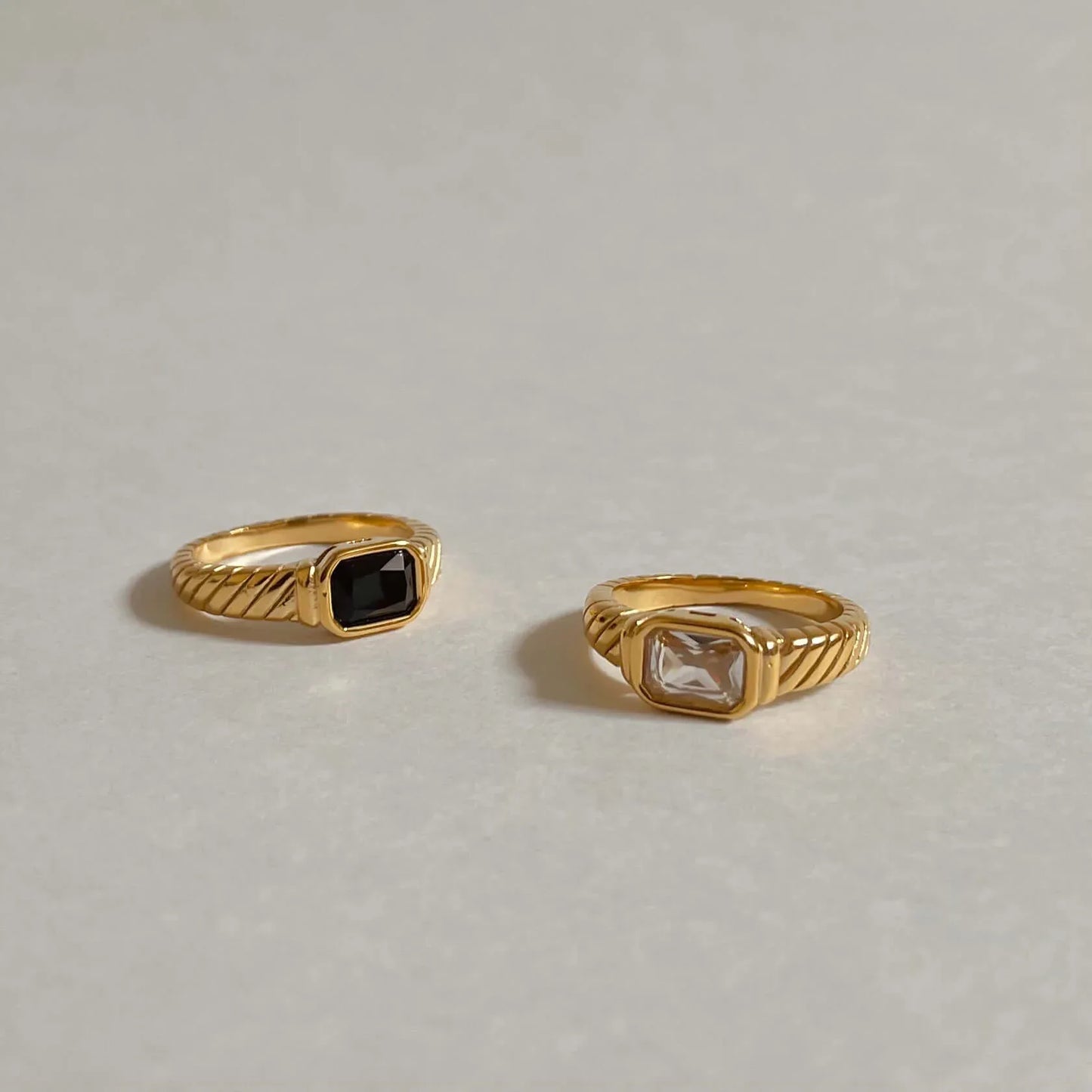 Rectangle Stone Ring 8 / White