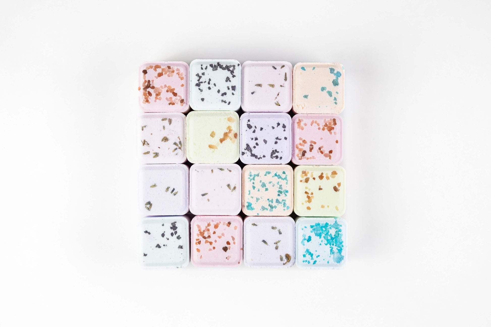 Lizush Natural Bath Bombs and Shower Steamers Gift Set - for anyone that like to Bath and Shower No name