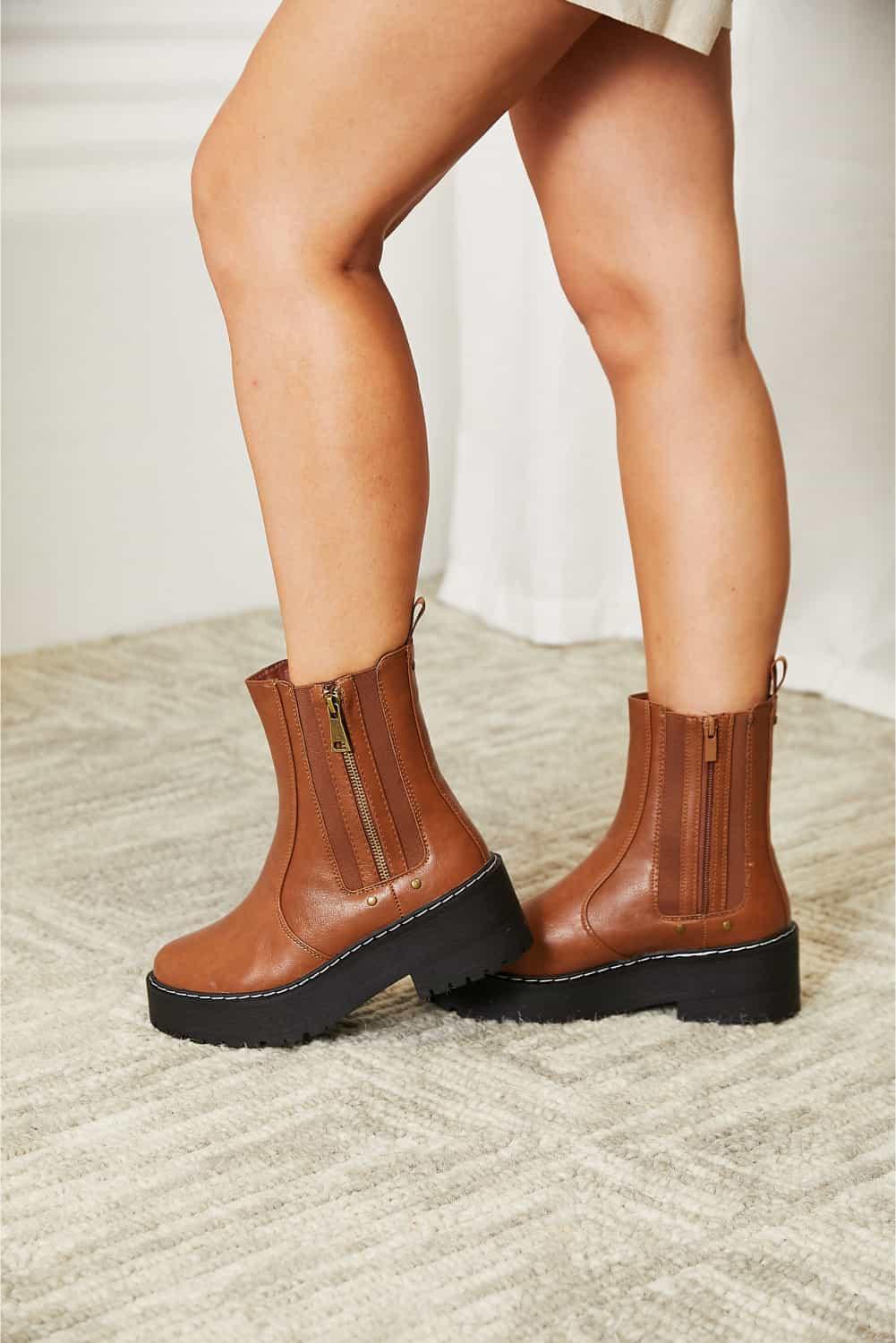 Forever Link Side Zip Platform Boots Chestnut / 6